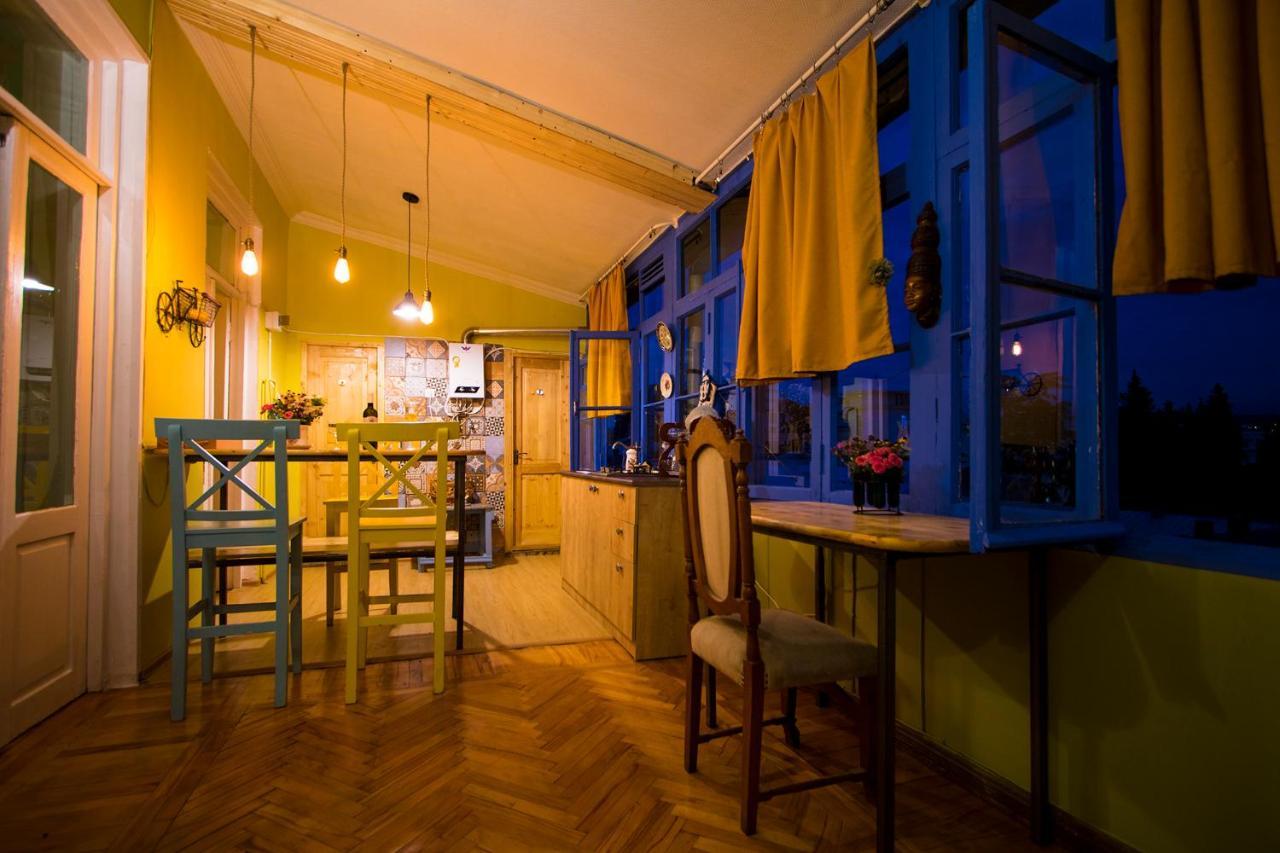 Royz Hostelティビリシ エクステリア 写真